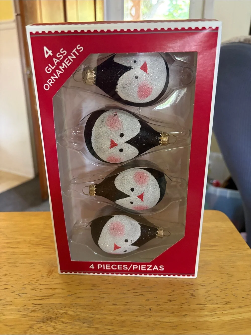 Kitschy Penguin Holiday Time Set Of Four Glass Christmas Tree Ornaments Glittery